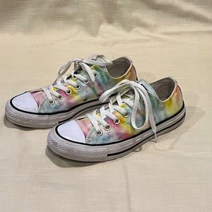 Converse All Star - Women’s tie dye - size 7
